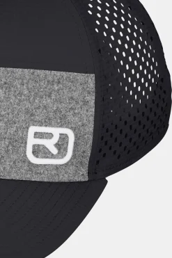 ORTOVOX Headwear & Neckwarmer^LOGO AIR TRUCKER CAP blackraven